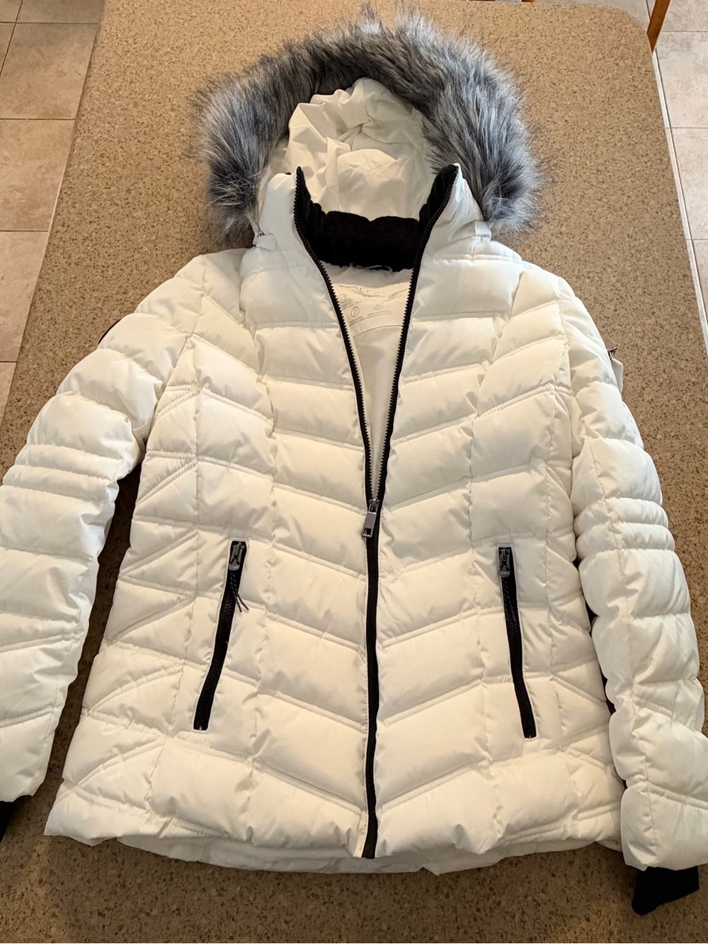 Nautica White Quilted Puffer Jacket with Faux Fur Trim Hood